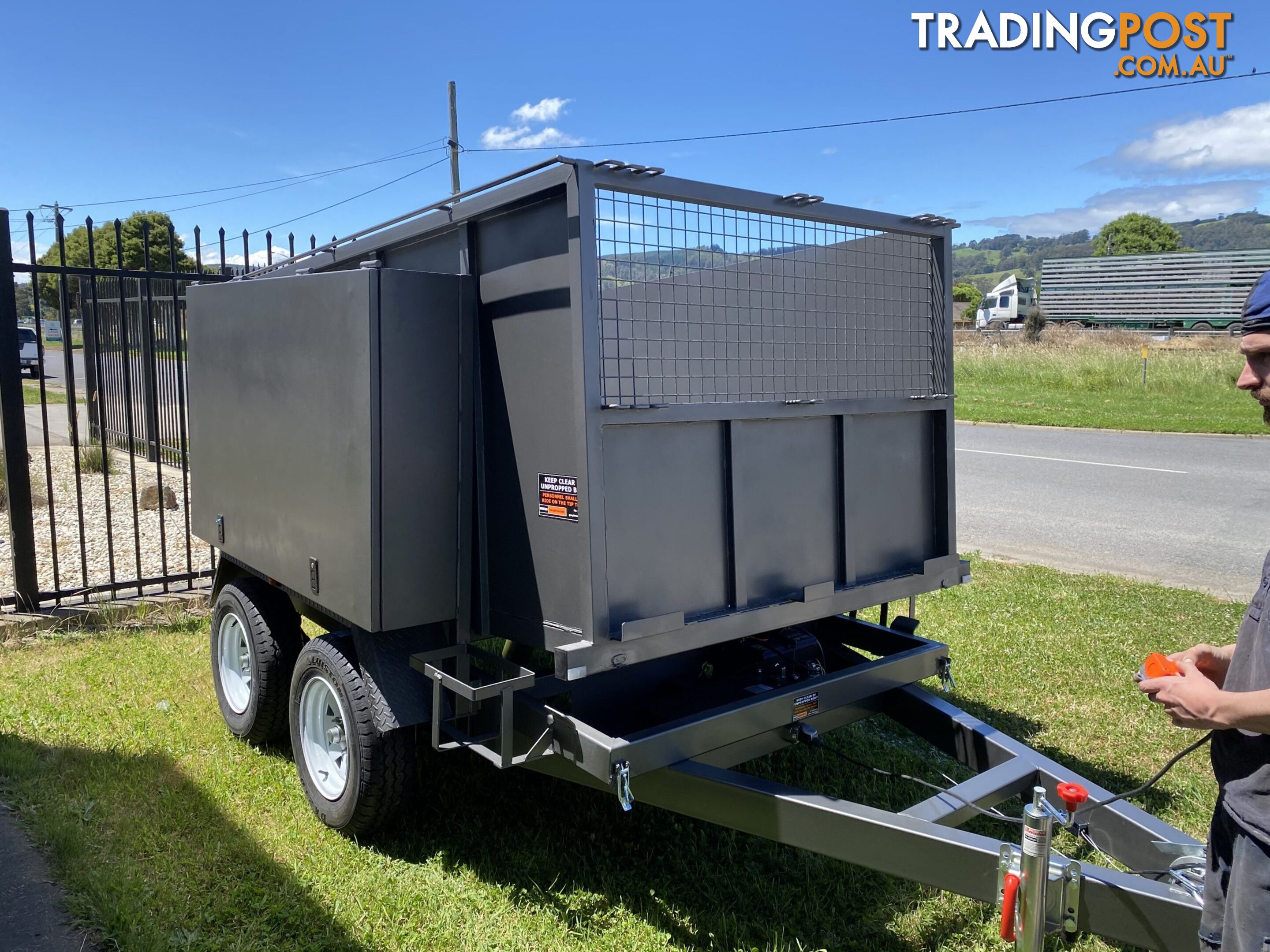 CUSTOM TRAILERS