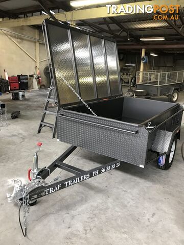 CUSTOM TRAILERS