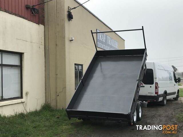 CUSTOM TRAILERS