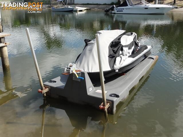 Jet-Ski-Dock-Second-Hand-Dandy-Dock-Drive-On-Jet-Ski-Docking-System
