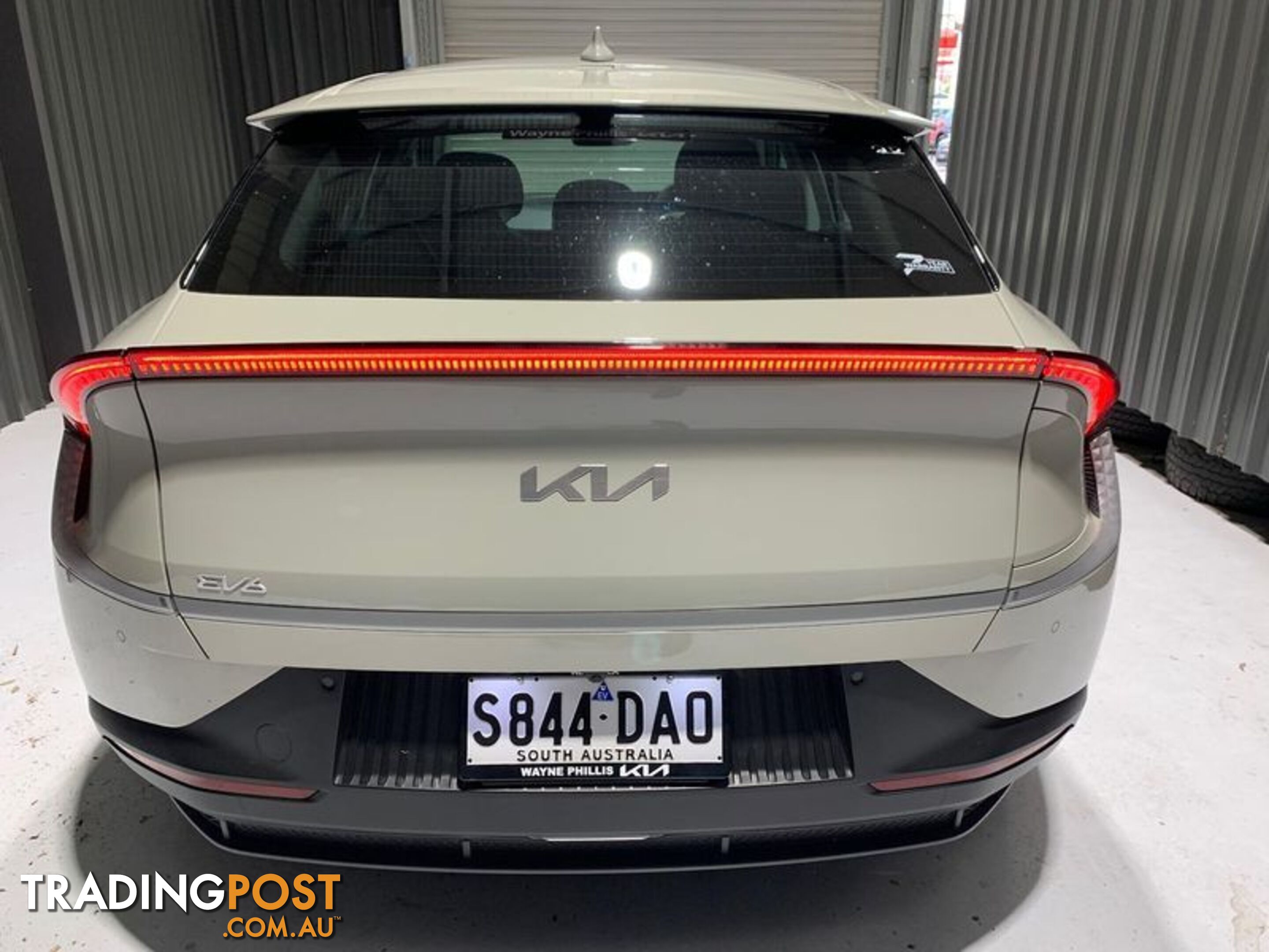 2023 Kia EV6 Air CV SUV