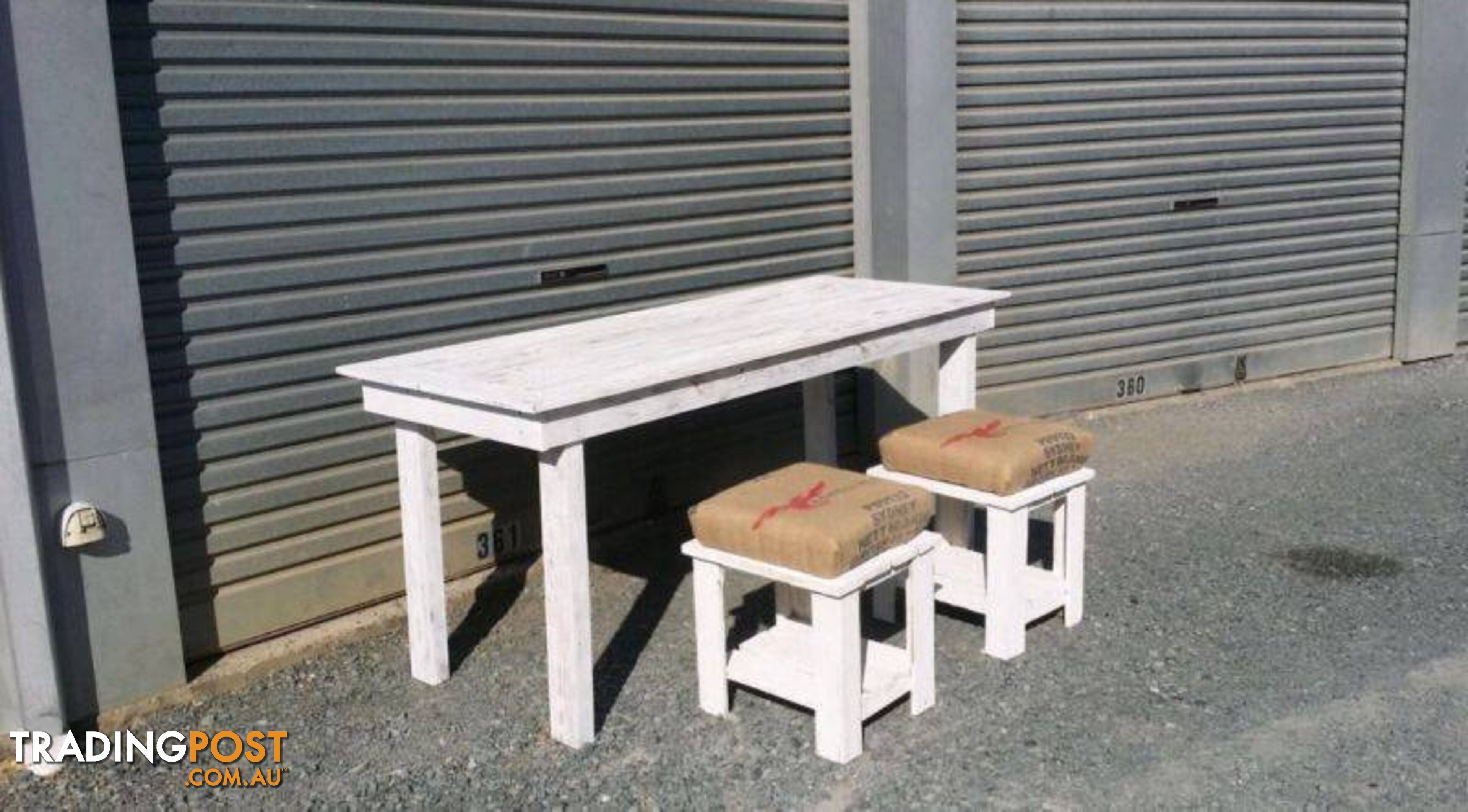 Chic 6 Seater Table