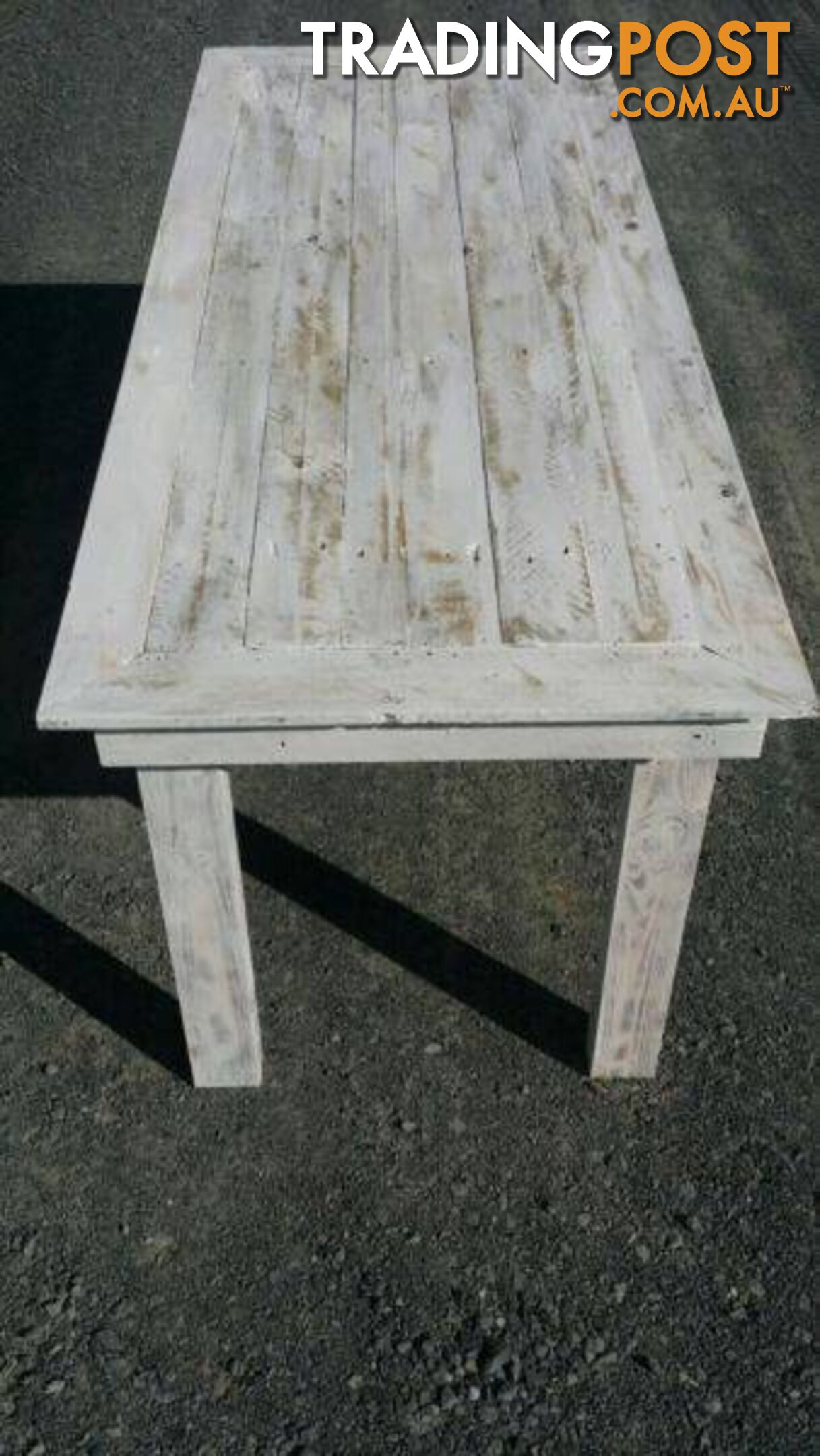 Chic 6 Seater Table