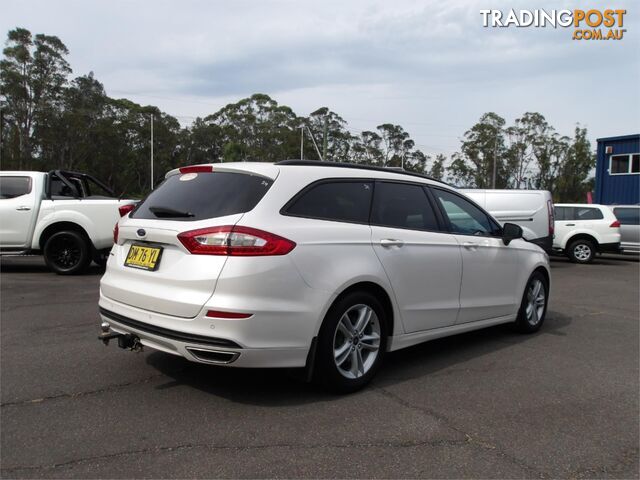 2017 HYUNDAI SANTAFE AMBIENTETDCI  4D WAGON - photo 4 of 49