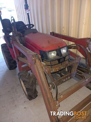 Great mini Tractor for sale with mower, slasher and grader blade