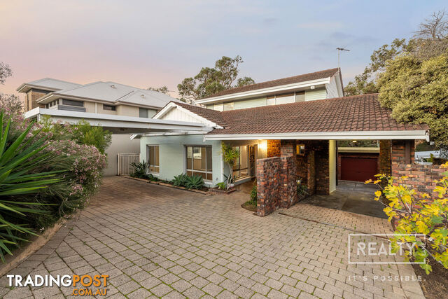 57 Arnott Street Trigg WA 6029