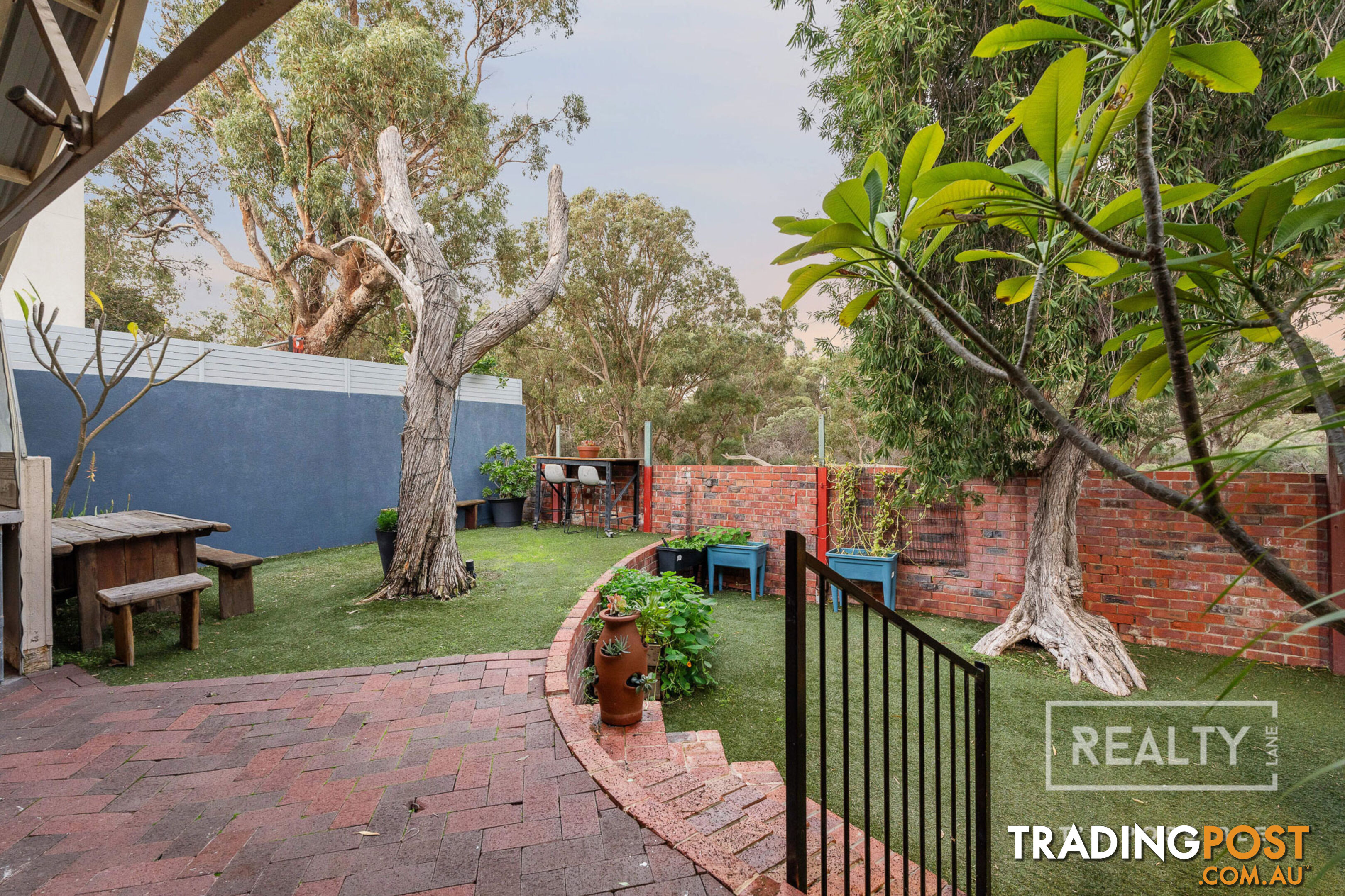 57 Arnott Street Trigg WA 6029