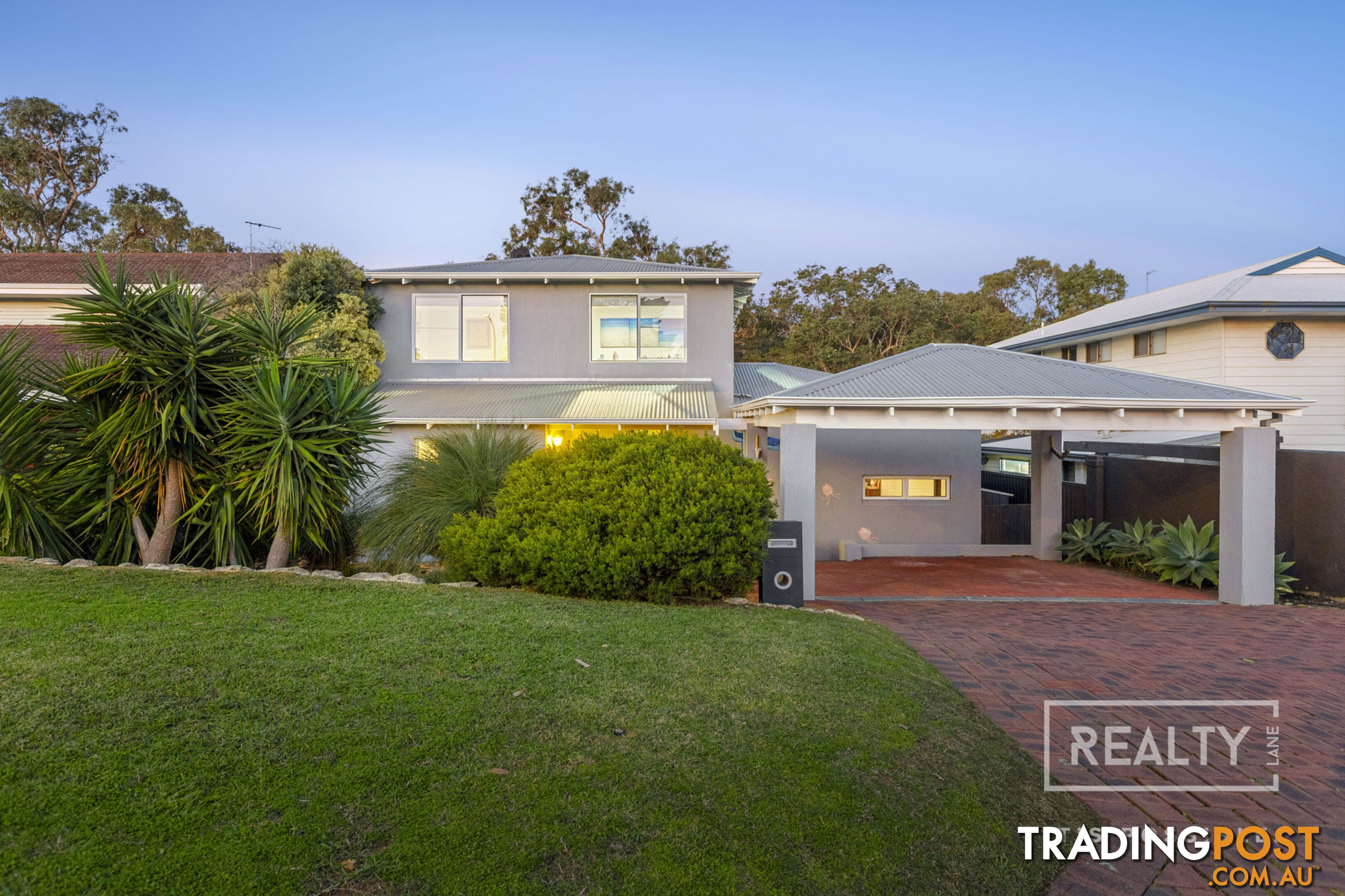 59 Arnott Street Trigg WA 6029