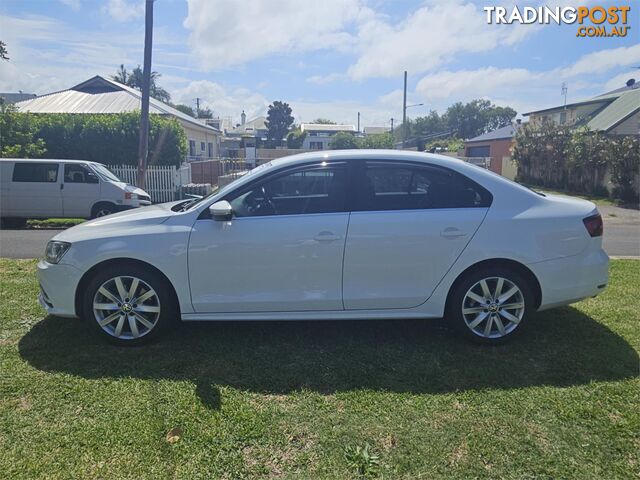 2017 VOLKSWAGEN JETTA 118TSICOMFORTLINE 1KMMY17 4D SEDAN - photo 2 of 20