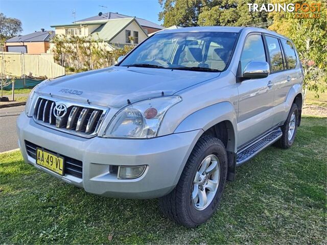 2004 TOYOTA LANDCRUISER PRADOGXL GRJ120R 4D WAGON