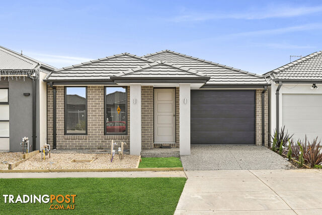 111 Bourbon Road CRANBOURNE EAST VIC 3977