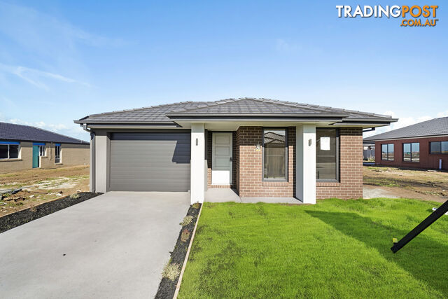 16 Tartan Drive CLYDE NORTH VIC 3978