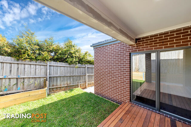 3 36 Silver Gum Drive PAKENHAM VIC 3810