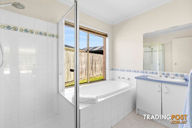 30 Beethoven Drive NARRE WARREN SOUTH VIC 3805