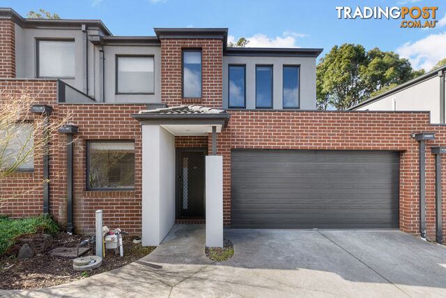 42 Innes Court BERWICK VIC 3806