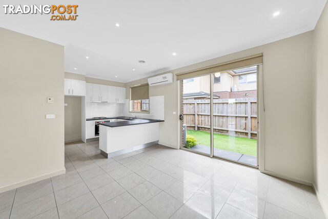 2 138 Fleetwood Drive NARRE WARREN VIC 3805