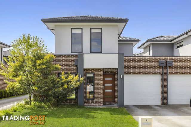 7 18 James Street PAKENHAM VIC 3810