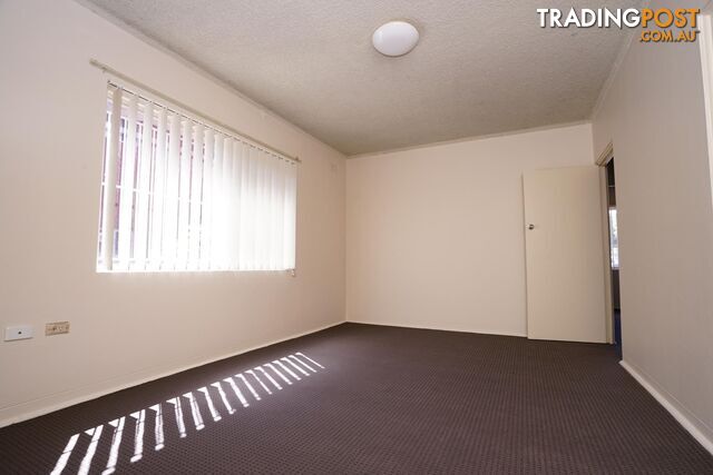 2/41 Loch Street CAMPSIE NSW 2194 - photo 3 of 9