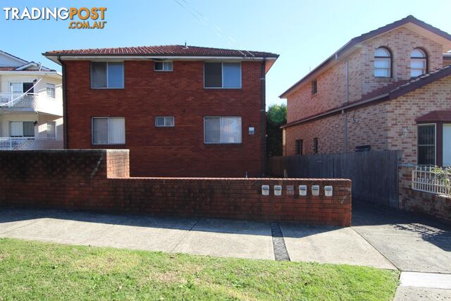 4/7 Mons St CANTERBURY NSW 2193