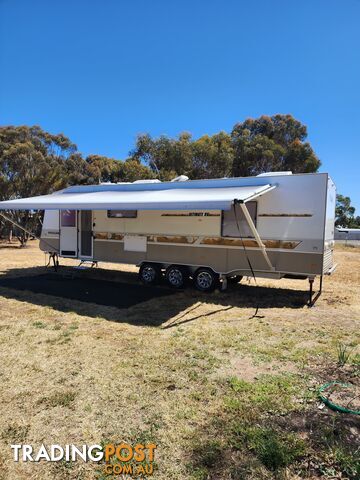 2019 Spaceland Ultimate RV