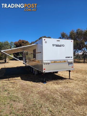 2019 Spaceland Ultimate RV