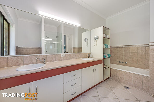 27 Gleeson Road Samsonvale QLD 4520