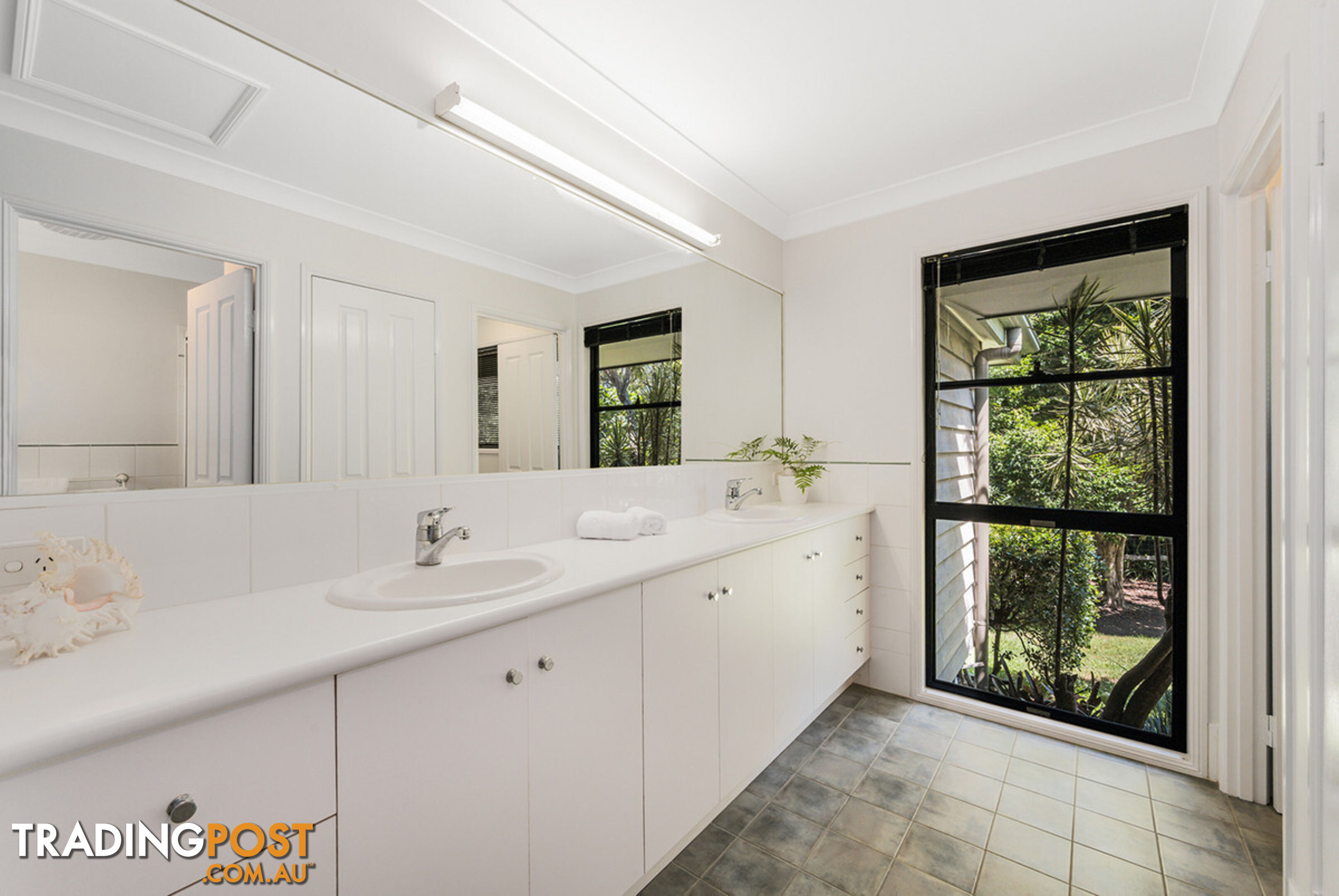 24 Brushwood Drive Samford Valley QLD 4520