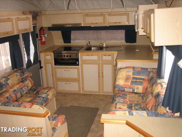 2004 Galaxy Southern Cross Series III - photo 4 of 7