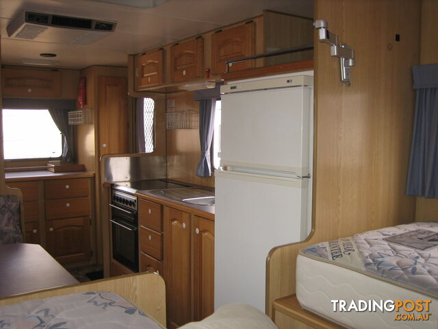 2002 Bushtracker LT45T - MAKE US AN OFFER - photo 5 of 7