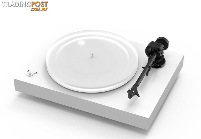Project X2 Turntable - White