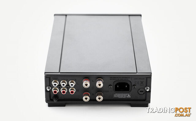 Rega io Integrated Amplifier - photo 3 of 6
