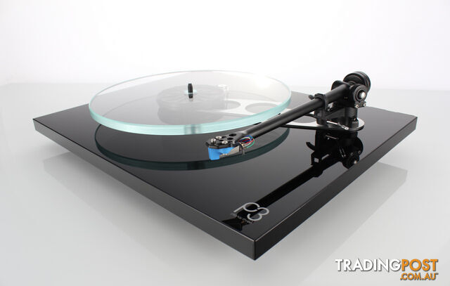 Rega Planar 3 Turntable