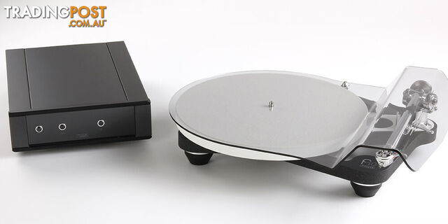 Rega Planar 10 Turntable with Apheta 3 Cartridge - photo 2 of 8