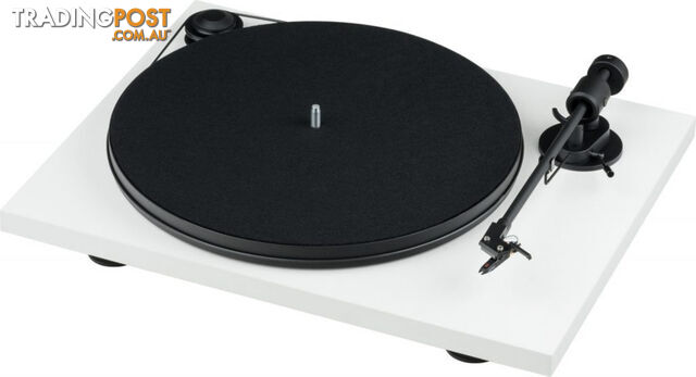 ProJect Primary E Phono Turntable with Ortofon OM Cartridge