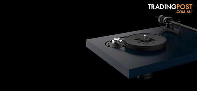 Project Audio Debut Carbon EVO Acryl Turntable - High Gloss White