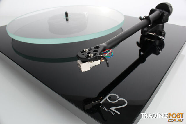 Rega Planar 2 Turntable