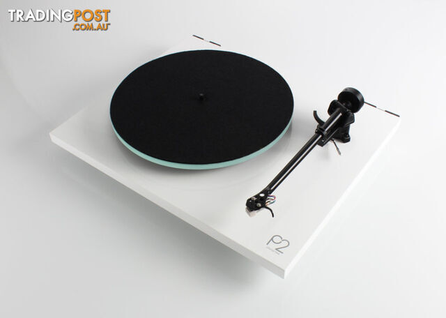 Rega Planar 2 Turntable