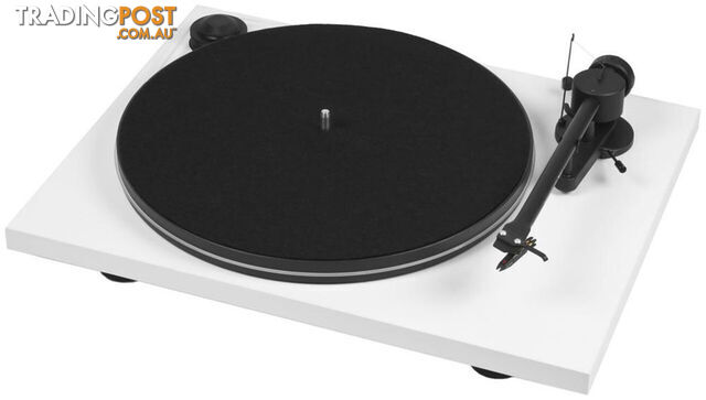 Pro-Ject Primary E Turntable with OM Cartridge
