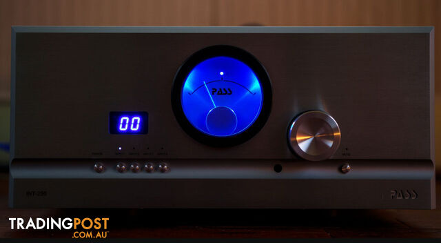 Pass Labs INT-250 Integrated Amplifier in Black