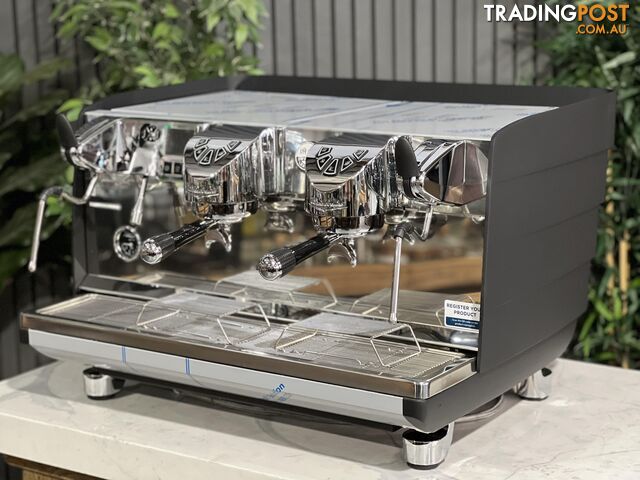 BRAND NEW VICTORIA ARDUINO WHITE EAGLE DIGIT 2 GRP ESPRESSO MACHINE BLACK & STAINLESS