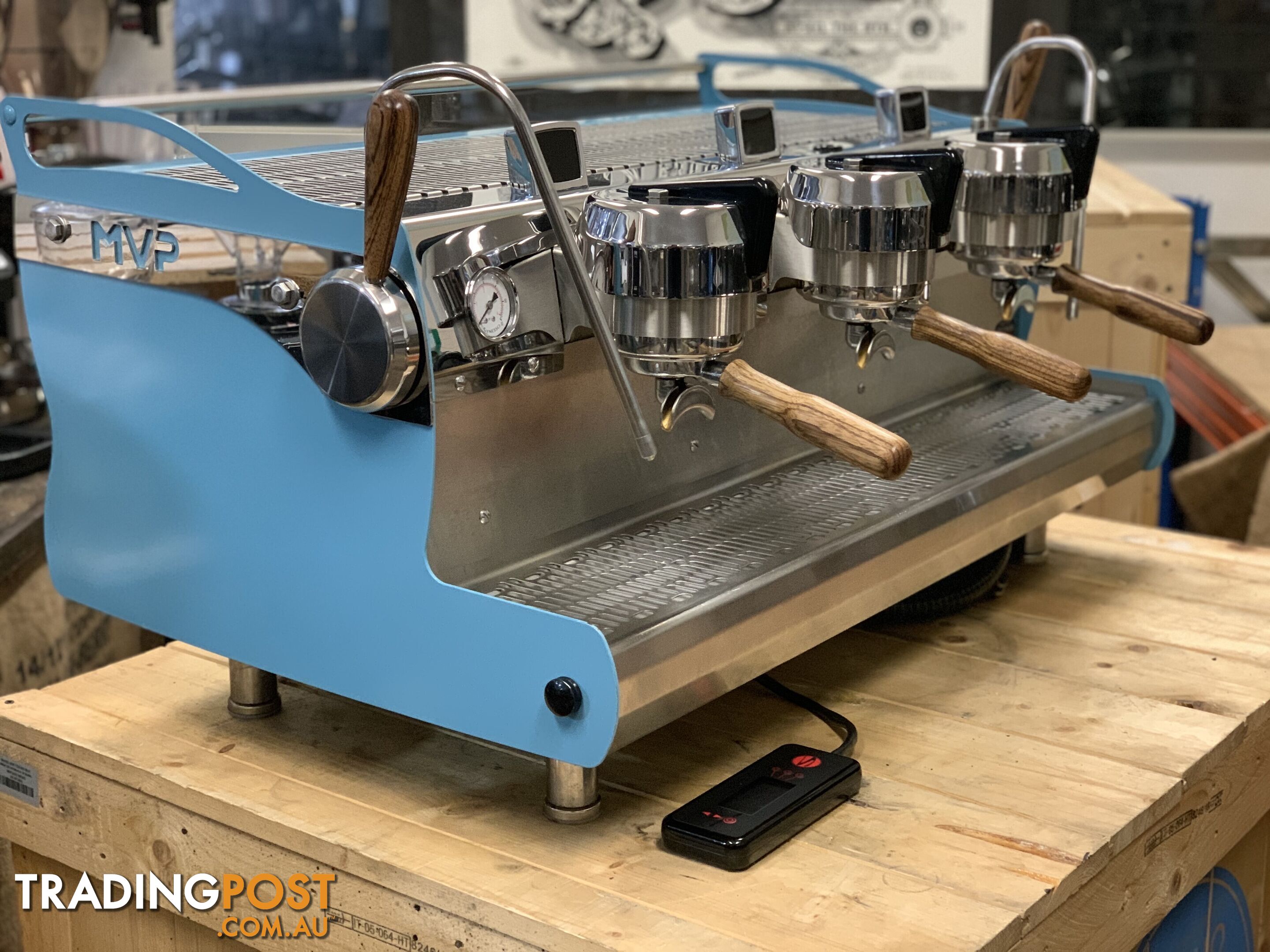 SYNESSO MVP 3 GROUP BLUE ESPRESSO COFFEE MACHINE