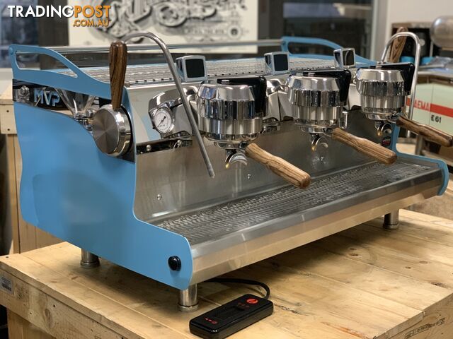 SYNESSO MVP 3 GROUP BLUE ESPRESSO COFFEE MACHINE