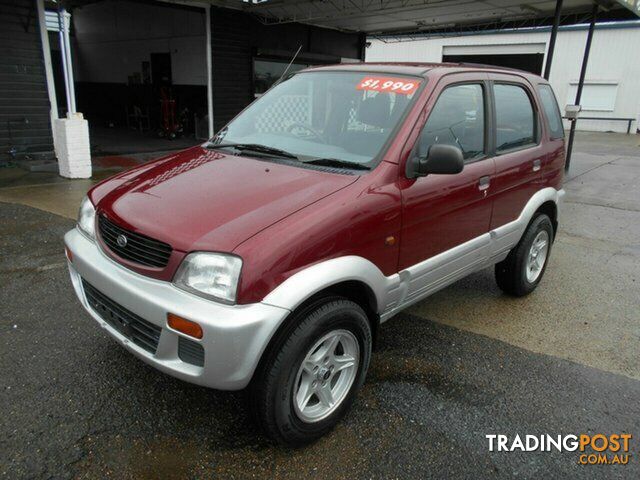 2000 Daihatsu Terios DX (4x4)  Wagon - photo 4 of 4