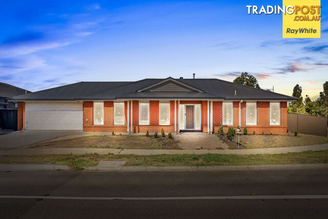 32 Diamond Parade COBBLEBANK VIC 3338