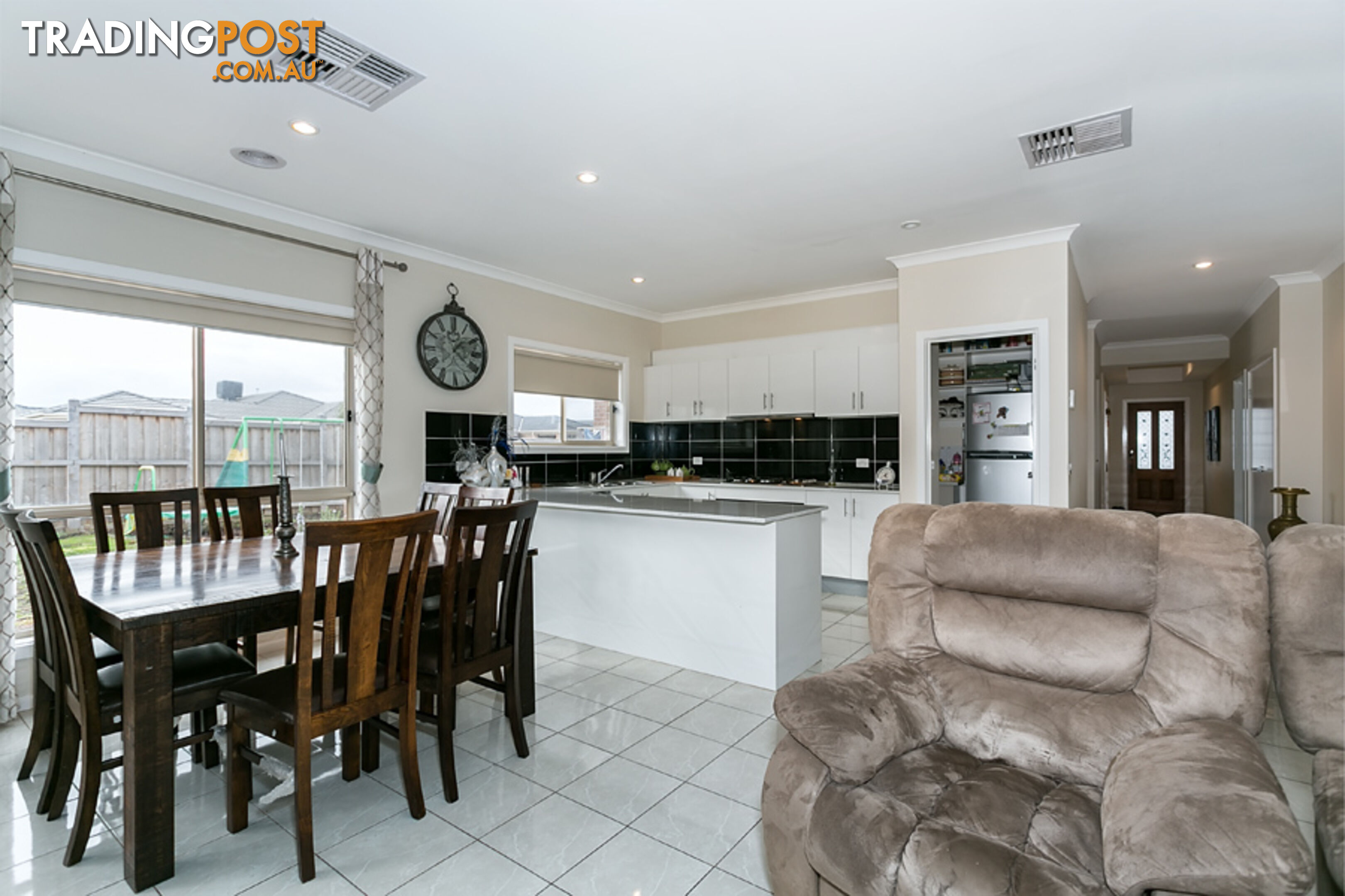 2 Desert Gum Way BROOKFIELD VIC 3338