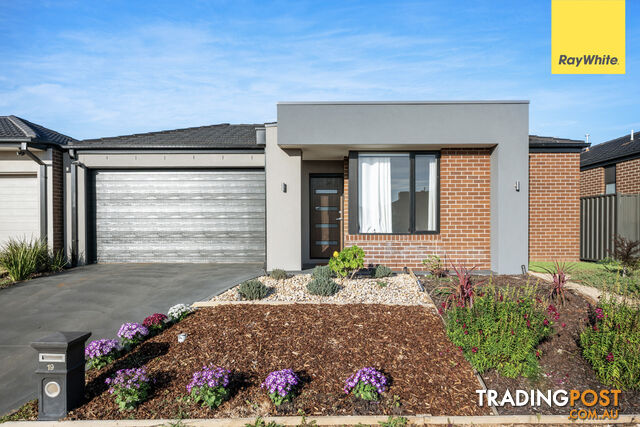 19 Babina Avenue MELTON SOUTH VIC 3338