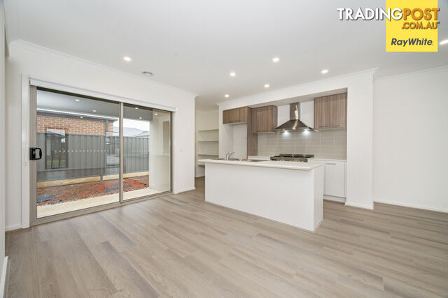 17 Bellingham Road STRATHTULLOH VIC 3338 - photo 4 of 18