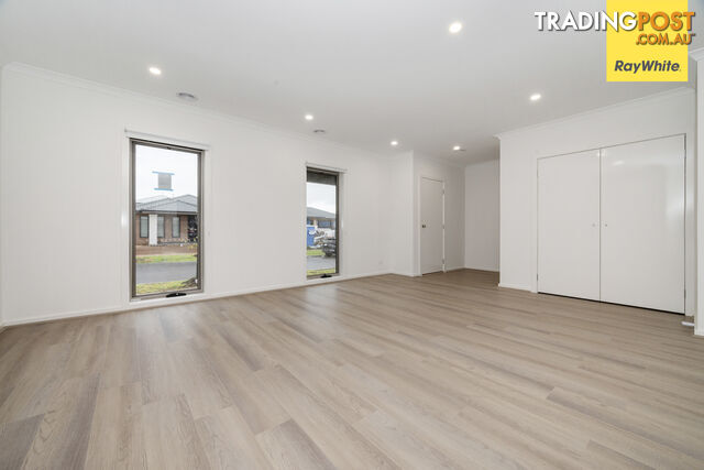 17 Bellingham Road STRATHTULLOH VIC 3338 - photo 2 of 18