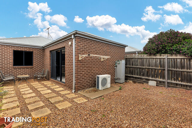 2/3-11 Retford Close WERRIBEE VIC 3030