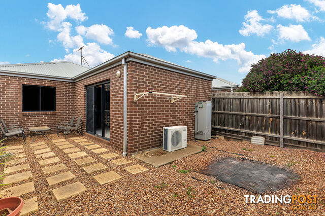 2/3-11 Retford Close WERRIBEE VIC 3030